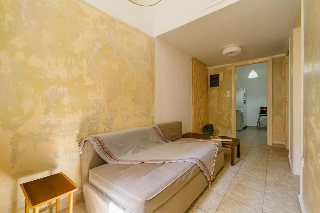 Emporikon Apartment Steps From Historic Center Athens Luaran gambar
